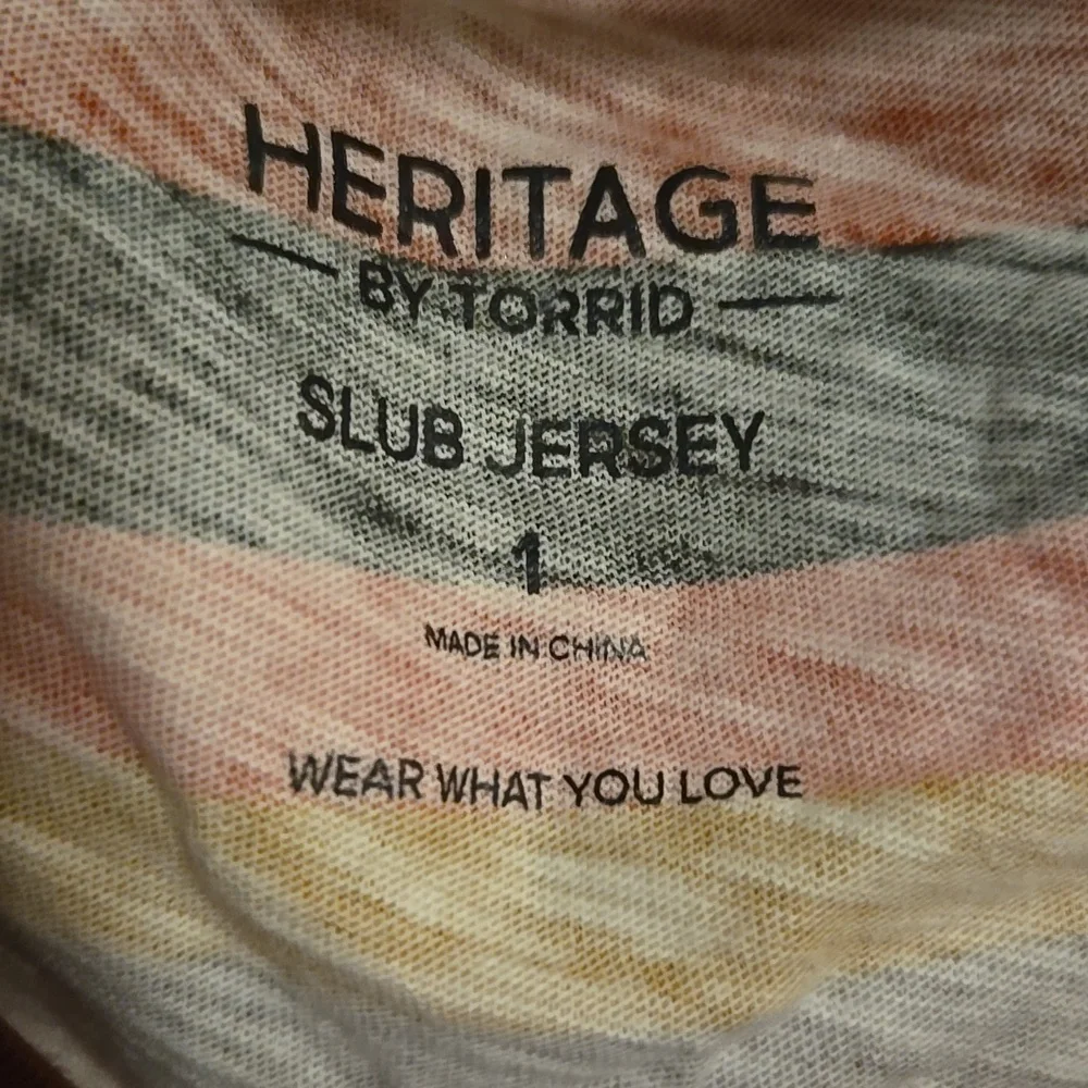 Torrid Tee - Picture 4 of 6